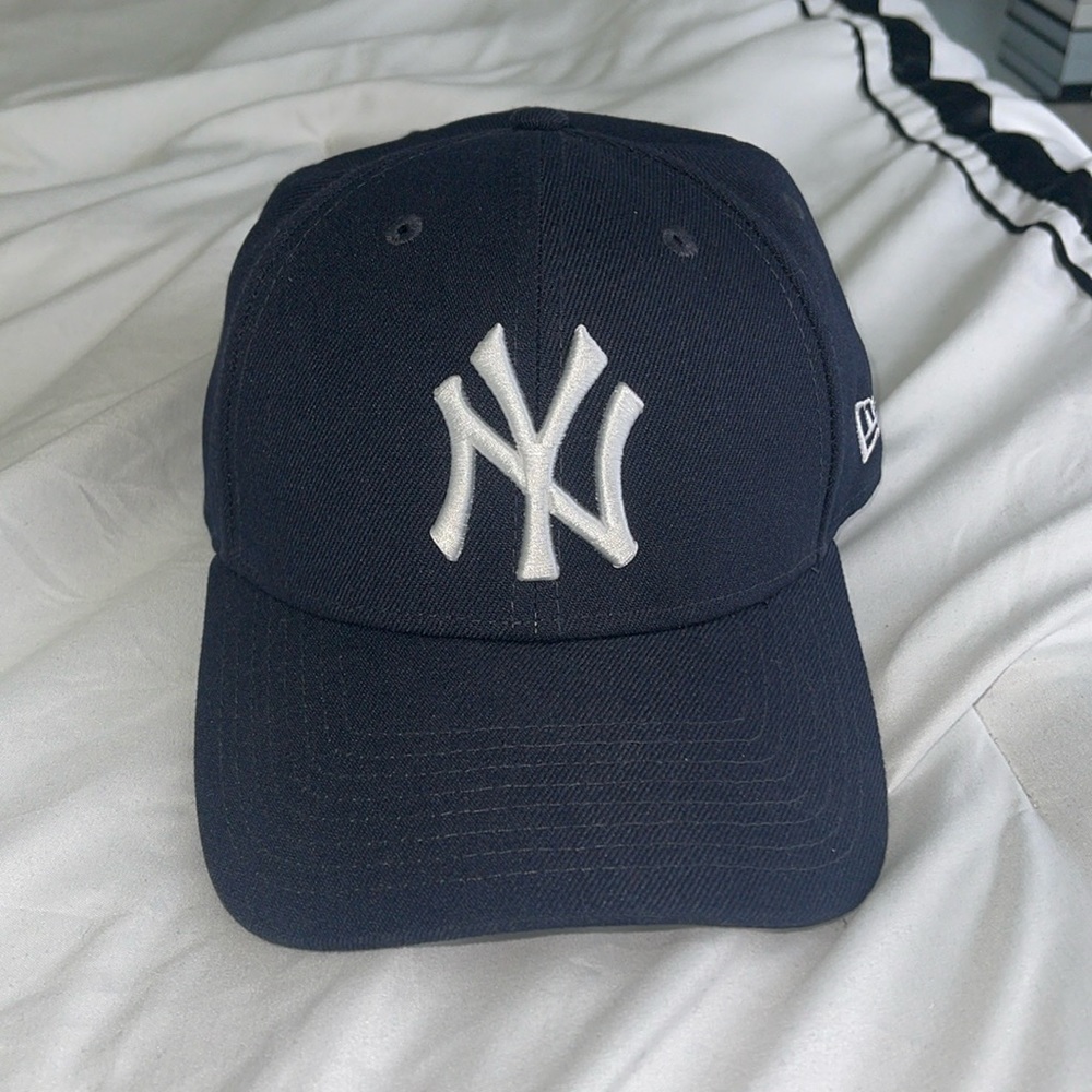 Yankees hat